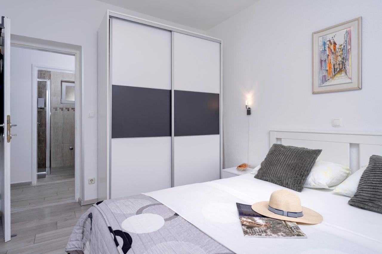 Kumquat Apartment - Zf Hvar Hvar Town Bagian luar foto