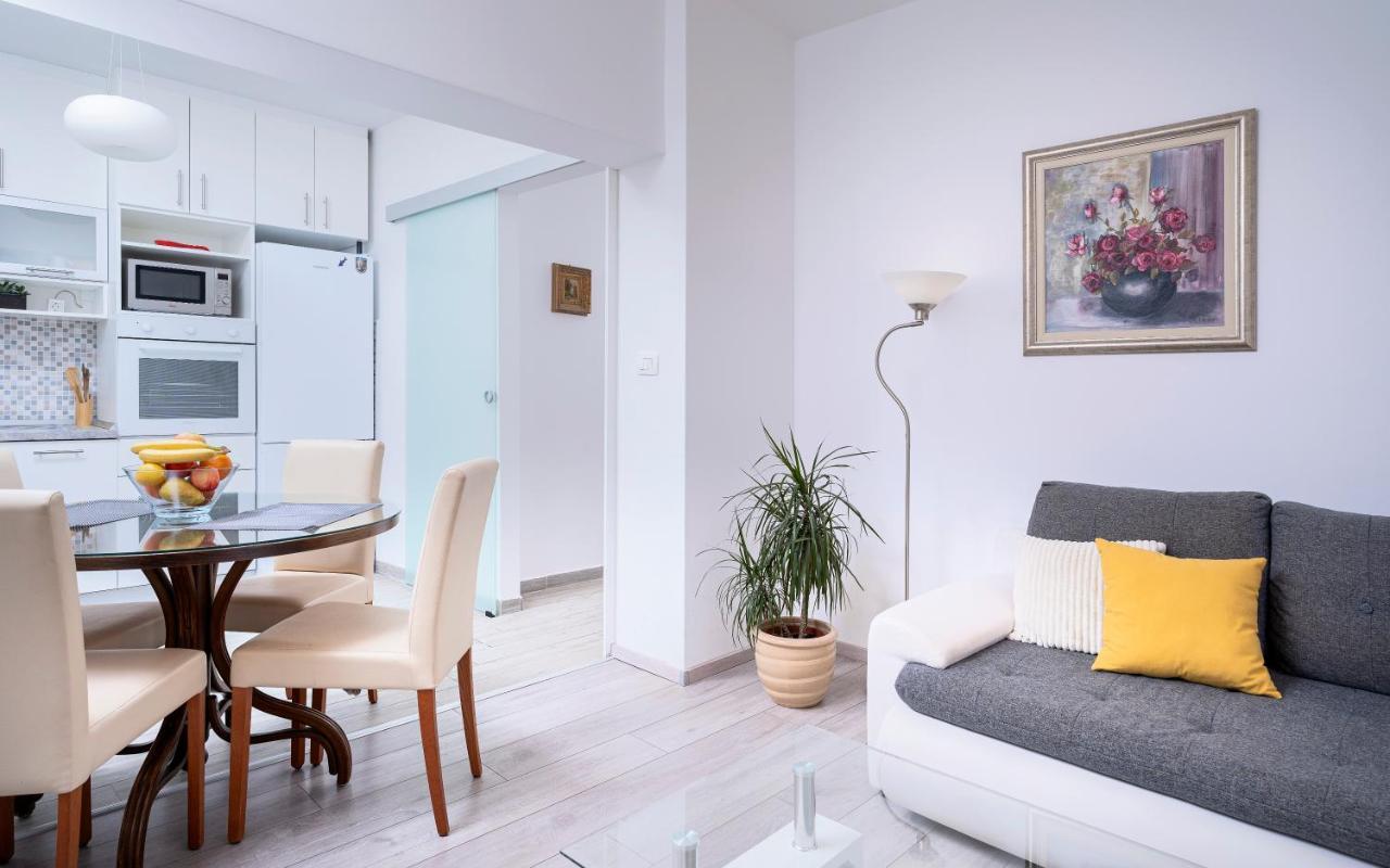 Kumquat Apartment - Zf Hvar Hvar Town Bagian luar foto