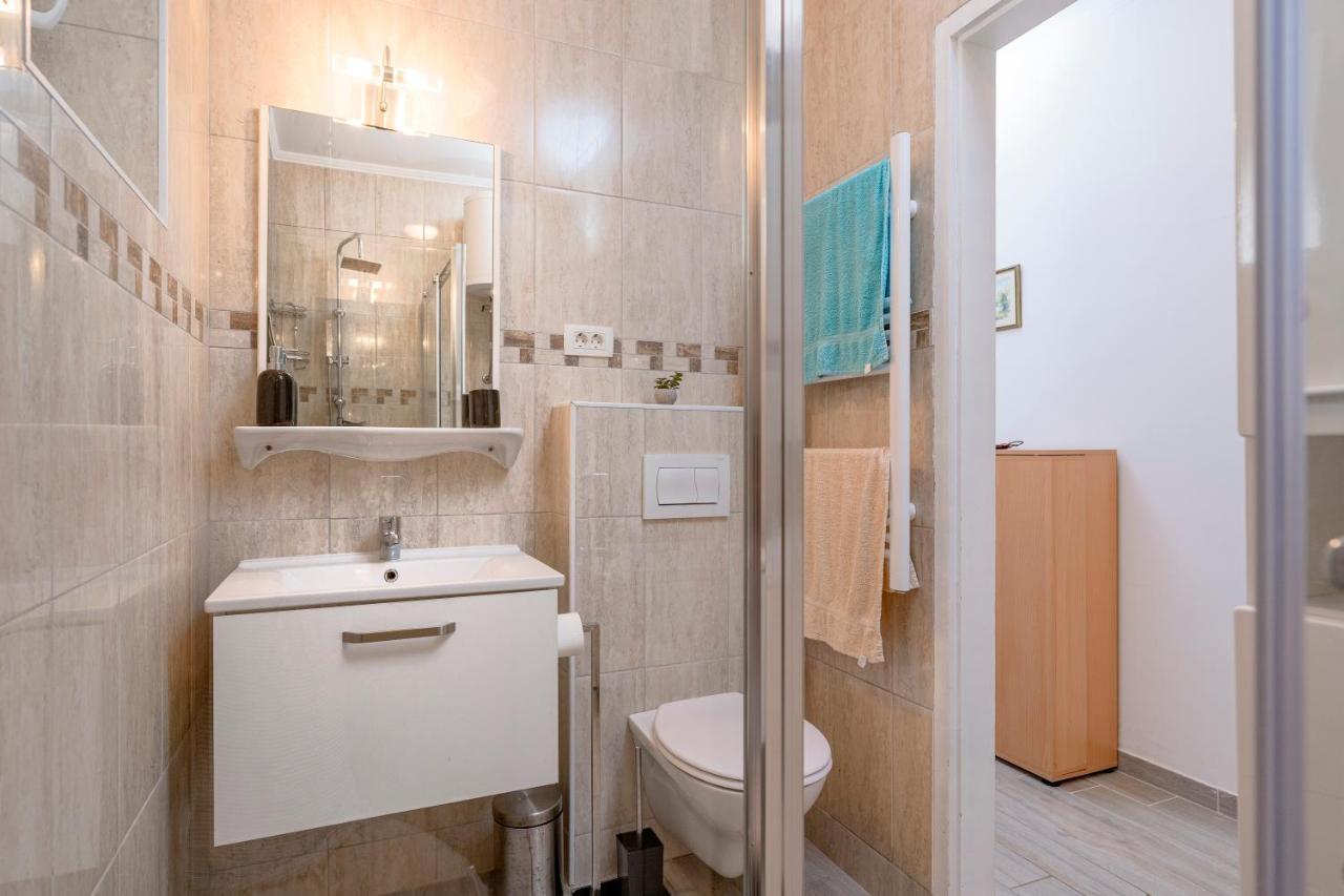 Kumquat Apartment - Zf Hvar Hvar Town Bagian luar foto