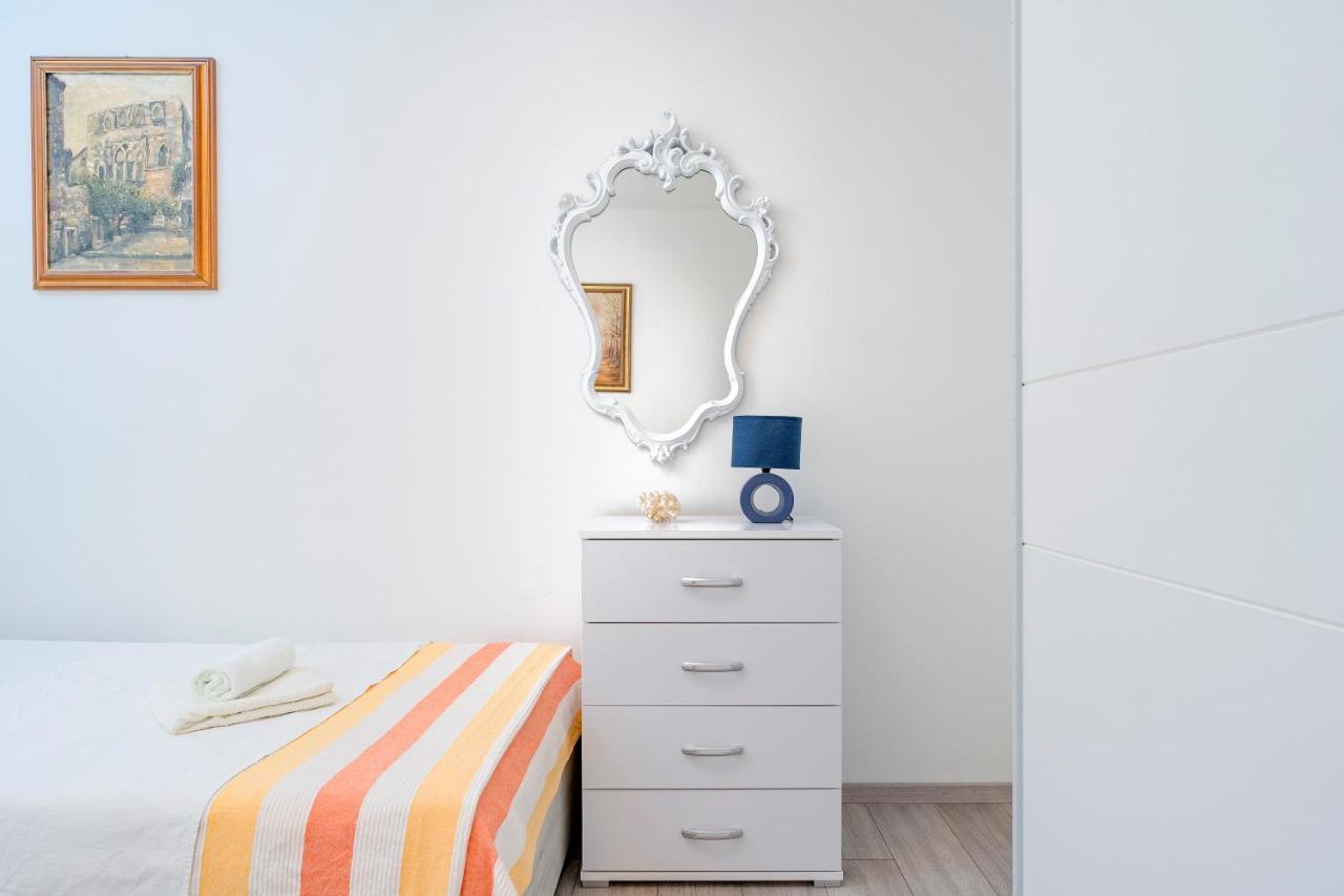 Kumquat Apartment - Zf Hvar Hvar Town Bagian luar foto