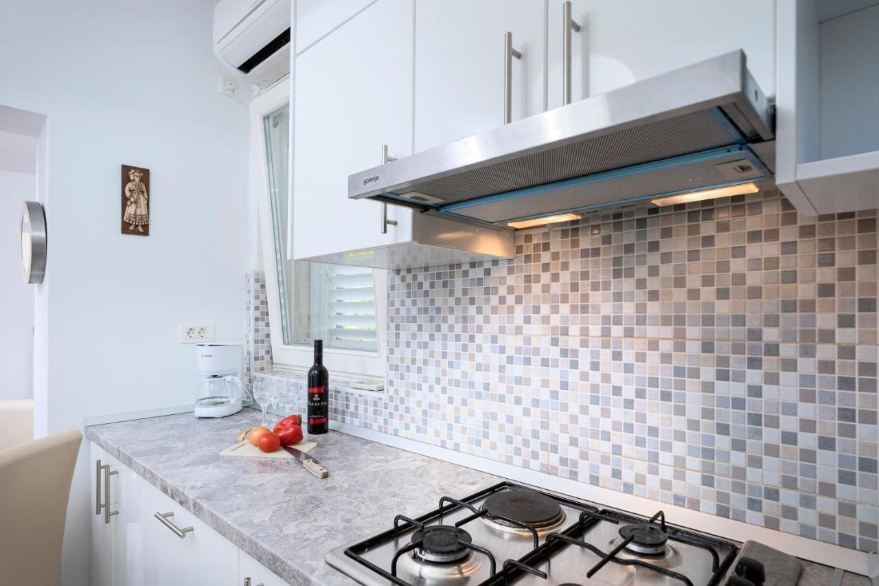 Kumquat Apartment - Zf Hvar Hvar Town Bagian luar foto