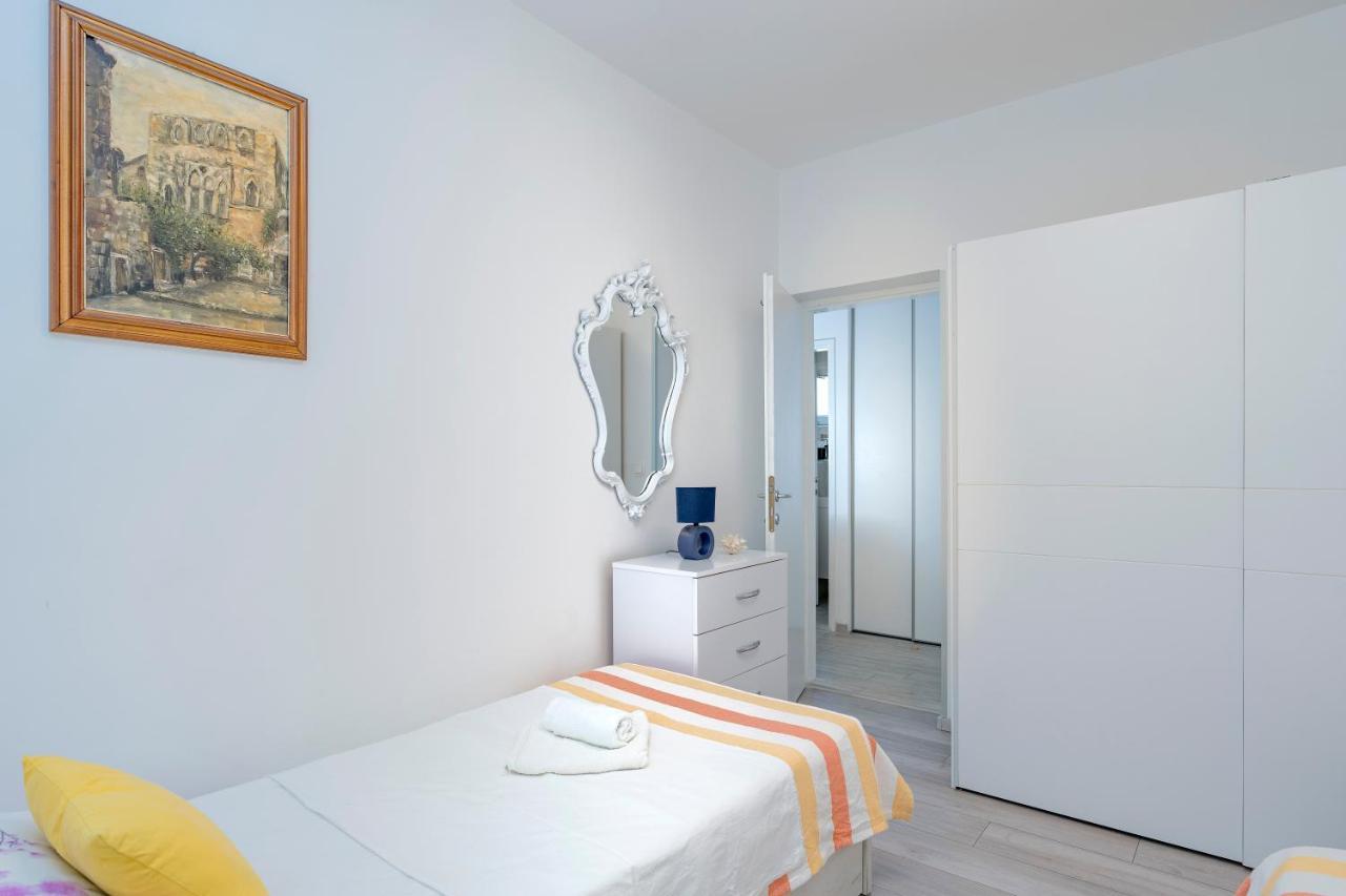 Kumquat Apartment - Zf Hvar Hvar Town Bagian luar foto